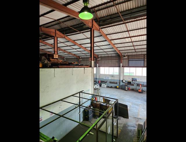 699M² WORKSHOP TO LET IN ALTON